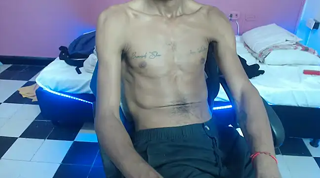 Snapshot of Albertwd420 chatting on January 1, 6:37 am Albertwd420 online show from January 1, 6:37 am