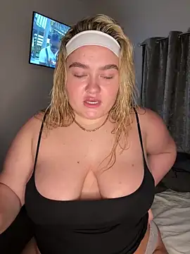 Dolly19x online show from December 7, 10:28 pm