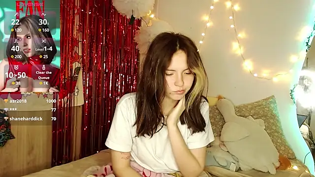 cherrybom969 online show from December 11, 2:52 am