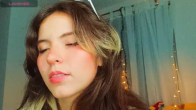 cherrybom969 online show from February 24, 3:44 am