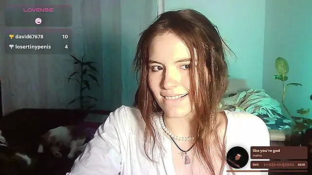 cherrybom969 online show from December 18, 2:50 am