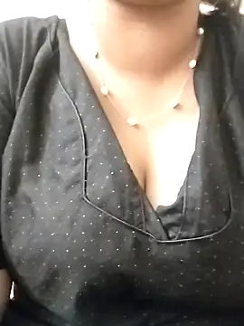 Snapshot of Sexy-Shalinii chatting on November 23, 1:16 am Sexy-Shalinii online show from November 23, 1:16 am