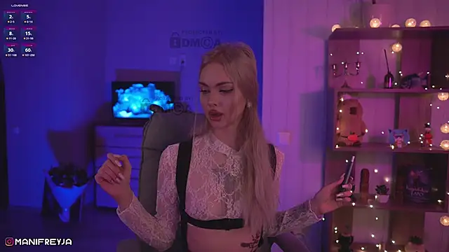 ManiFreyja online show from February 4, 9:10 pm