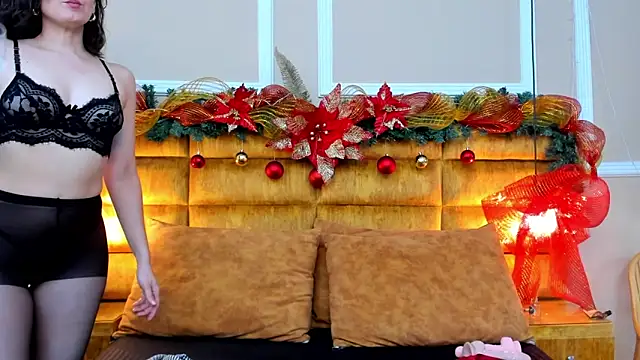 Snapshot of adarussell chatting on January 7, 1:14 pm adarussell online show from January 7, 1:14 pm