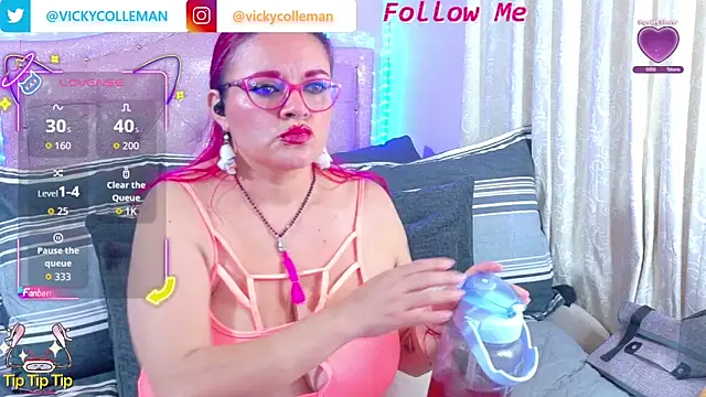 Snapshot of VickyColleman chatting on October 23, 7:12 pm VickyColleman online show from October 23, 7:12 pm