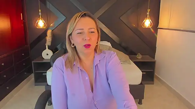 andre soto  online show from April 9, 1:49 am