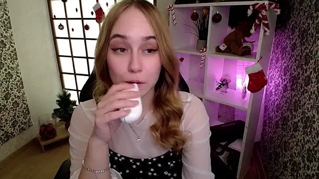 LianaBright online show from January 16, 5:32 am