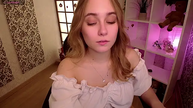 LianaBright online show from January 21, 11:56 am