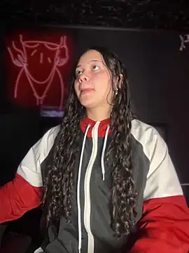 Paloma  LS online show from January 24, 1:47 pm