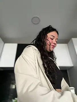 Paloma  LS online show from January 30, 7:15 pm