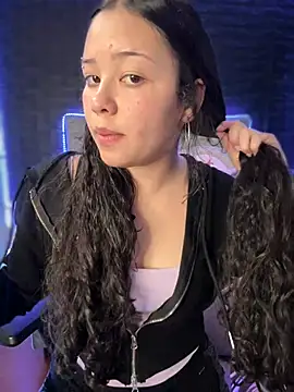 Paloma  LS online show from February 3, 7:10 pm