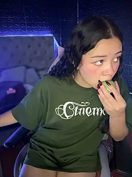 Paloma  LS online show from March 4, 7:32 pm