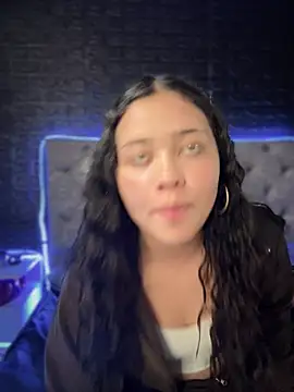 Paloma  LS online show from March 21, 7:35 pm