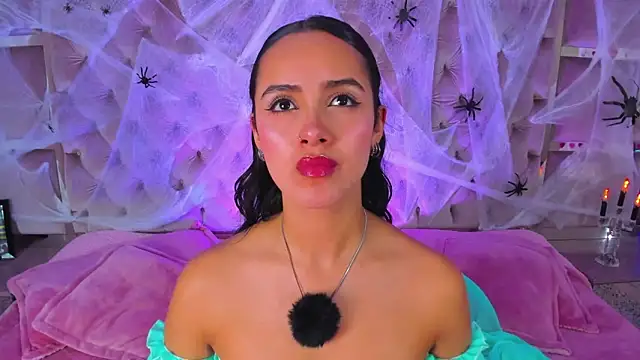 Snapshot of Harii_02 chatting on October 28, 8:00 pm Harii 02 online show from October 28, 8:00 pm