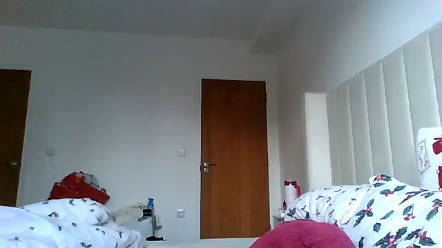 Krystal Tx online show from November 25, 2:50 pm