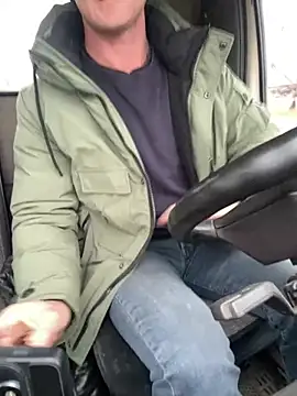 Snapshot of AlexGWoW chatting on January 14, 11:42 am AlexGWoW online show from January 14, 11:42 am