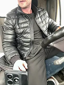 Snapshot of AlexGWoW chatting on March 12, 6:29 am AlexGWoW online show from March 12, 6:29 am