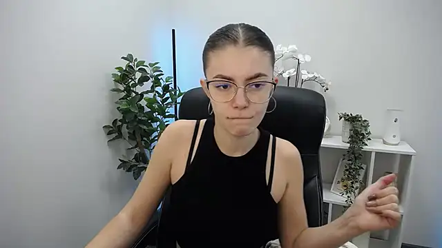 Ritaneer online show from February 1, 9:19 am