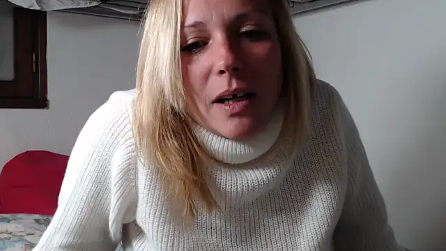 Doucelouve9 online show from January 6, 5:27 pm