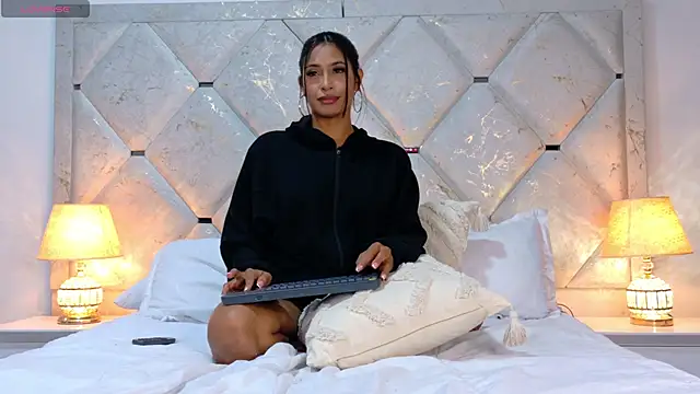 Snapshot of Anna_risse chatting on February 28, 12:32 am Anna risse online show from February 28, 12:32 am