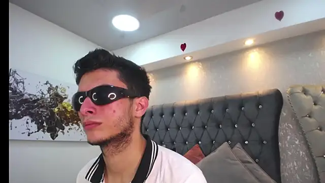 MrWilliseo online show from March 21, 7:13 pm