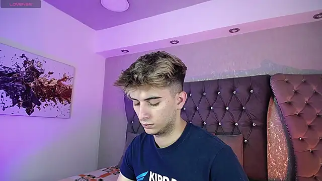 MrWilliseo online show from September 10, 7:47 pm