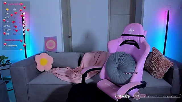 Snapshot of lupejones chatting on December 4, 2:53 am lupejones online show from December 4, 2:53 am