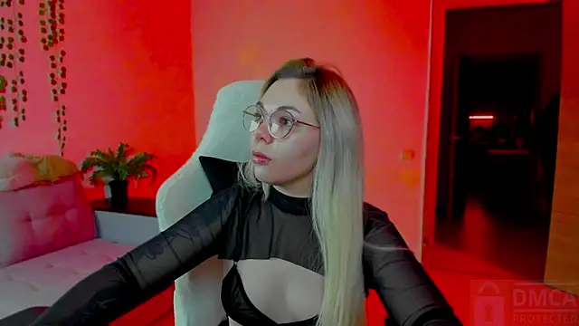 Snapshot of whoa-hoa-hoa-hoa-hoa chatting on December 1, 6:57 pm whoa-hoa-hoa-hoa-hoa online show from December 1, 6:57 pm