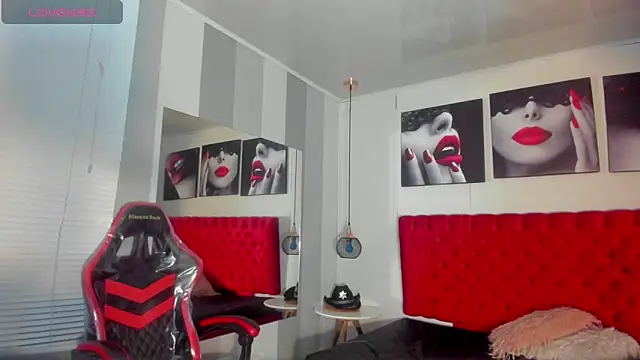 Snapshot of KENDER21_ chatting on February 19, 12:33 pm KENDER21 online show from February 19, 12:33 pm