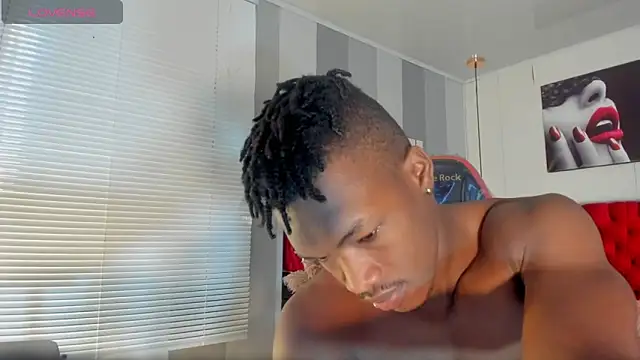 Snapshot of KENDER21_ chatting on March 18, 1:42 pm KENDER21 online show from March 18, 1:42 pm