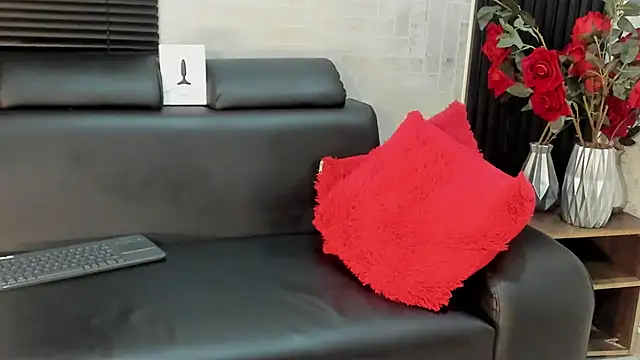 Snapshot of KENDER21_ chatting on March 20, 6:52 am KENDER21 online show from March 20, 6:52 am