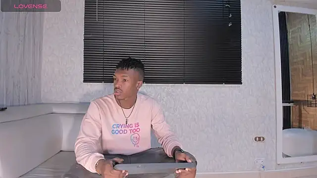 Snapshot of KENDER21_ chatting on September 10, 8:31 pm KENDER21 online show from September 10, 8:31 pm