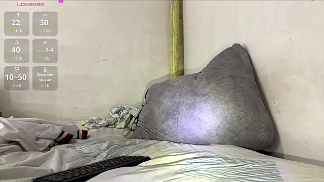 Snapshot of KENDER21_ chatting on November 11, 3:39 am KENDER21 online show from November 11, 3:39 am