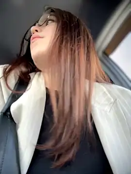 Snapshot of meow_girl chatting on May 13, 9:50 am meow girl online show from May 13, 9:50 am