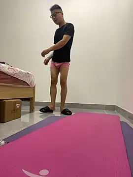 lixiaoshuai8 online show from March 13, 5:00 am