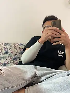 lixiaoshuai8 online show from March 14, 7:59 am