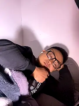 lixiaoshuai8 online show from November 21, 4:55 am