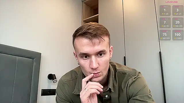 cute mark online show from October 25, 11:29 am