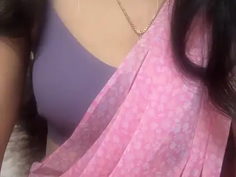 Snapshot of _FluffyHxney_ chatting on December 24, 9:00 pm FluffyHxney online show from December 24, 9:00 pm