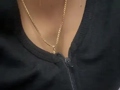 Snapshot of _FluffyHxney_ chatting on December 26, 4:53 am FluffyHxney online show from December 26, 4:53 am