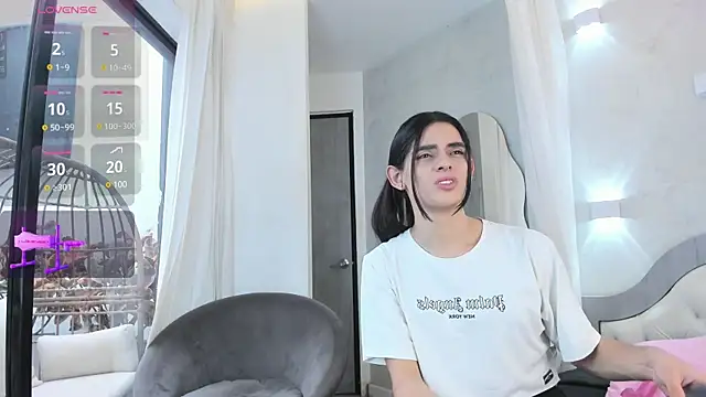 Venusflame   online show from February 27, 1:38 pm