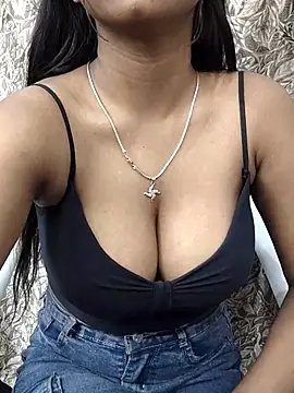 Ishaani 0 online show from March 4, 9:11 pm