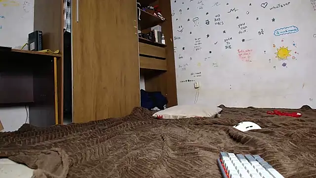 pepsicolacouple online show from February 8, 12:06 am