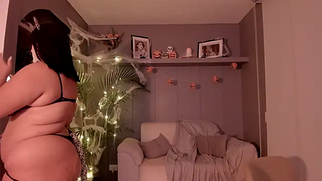 Snapshot of Candelariia_ chatting on October 1, 11:11 pm Candelariia  online show from October 1, 11:11 pm