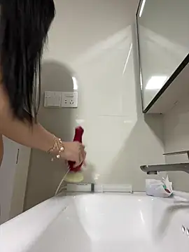 Snapshot of xyebobs chatting on January 18, 5:37 pm xyebobs online show from January 18, 5:37 pm