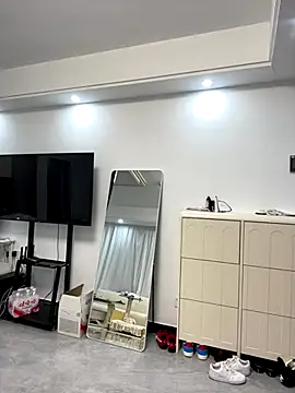 Snapshot of xyebobs chatting on September 9, 1:54 pm xyebobs online show from September 9, 1:54 pm