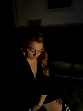 Snapshot of Stoner_BarbieXX chatting on November 21, 11:03 pm Stoner BarbieXX online show from November 21, 11:03 pm