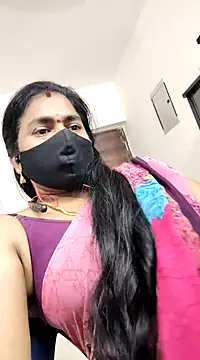 Snapshot of Tamilrojanew chatting on December 11, 7:36 pm Tamilrojanew online show from December 11, 7:36 pm