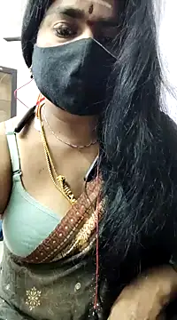 Snapshot of Tamilrojanew chatting on December 21, 5:47 am Tamilrojanew online show from December 21, 5:47 am