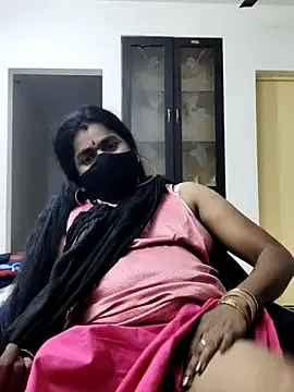 Snapshot of Tamilrojanew chatting on January 4, 2:25 pm Tamilrojanew online show from January 4, 2:25 pm